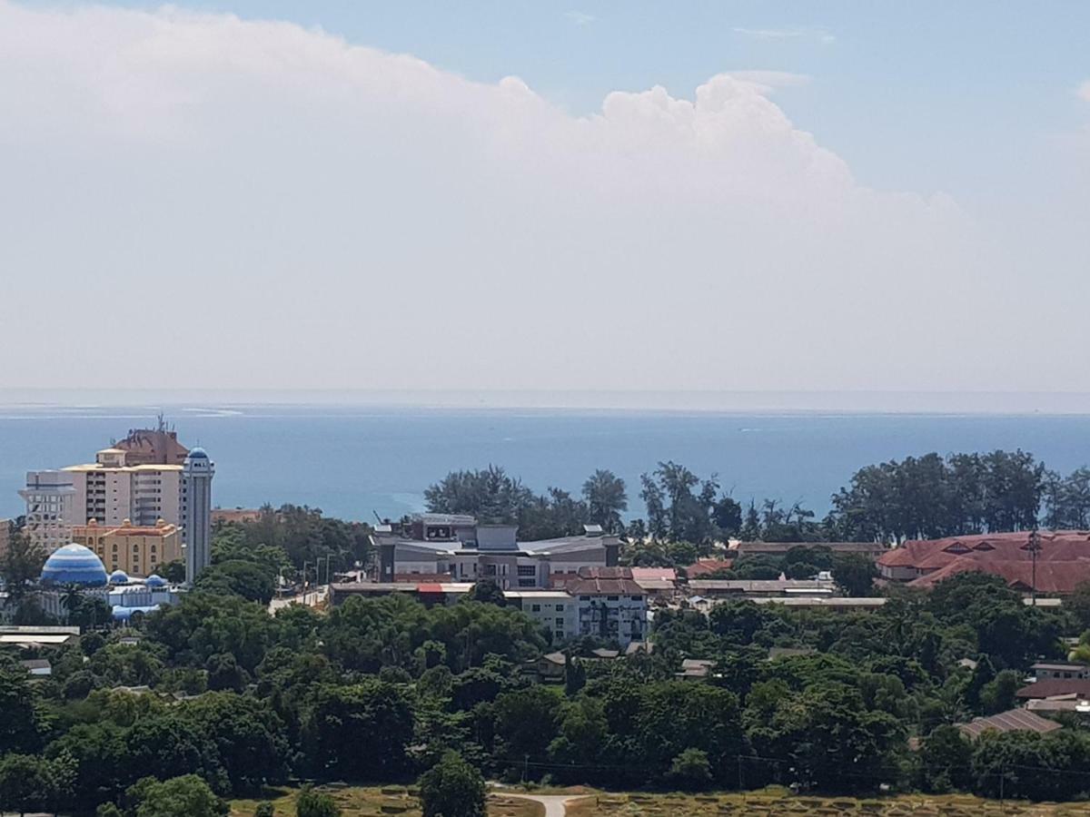 The Executive Seaview 1 At Icon Residence Kuala Terengganu Exterior photo