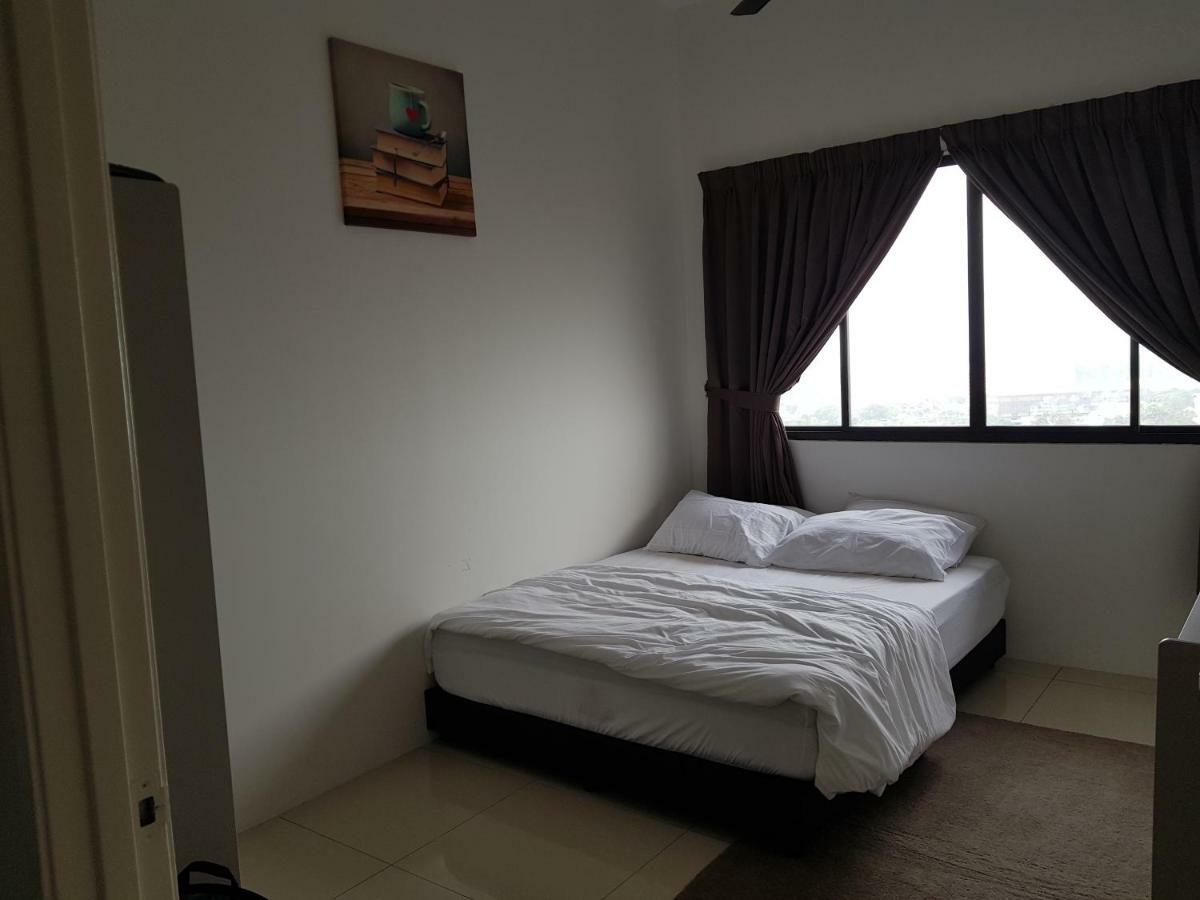 The Executive Seaview 1 At Icon Residence Kuala Terengganu Exterior photo
